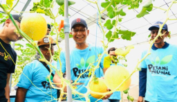 Petani Melenial Bojonegoro Kenalkan Drone Penyemprot Pestisida