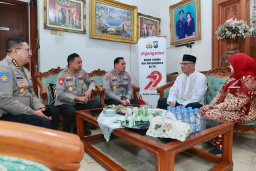 Polda Jatim Anjangsana ke Mantan Wakapolda, Wujudkan Penghormatan untuk Para Pendahulu