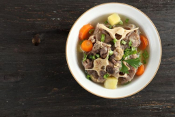 Resep Sop Buntut Lezat, Hangatnya Menyentuh Hati