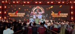 Puluhan Ribu Jamaah Padati Milad Satu Dekade Majlis Attaufiq di Robatal Sampang