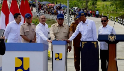Di Balik Peresmian Jalan Inpres Rp14 Miliar oleh Prabowo, Warga Sampang Tagih Janji Pemerataan Infrastruktur