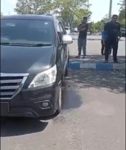 Diduga Wanita Hamil Ditemukan Tewas di Dalam Mobil Dinas di Jalur Terminal 1 Juanda, Polisi Dalami Penyebab Kematian