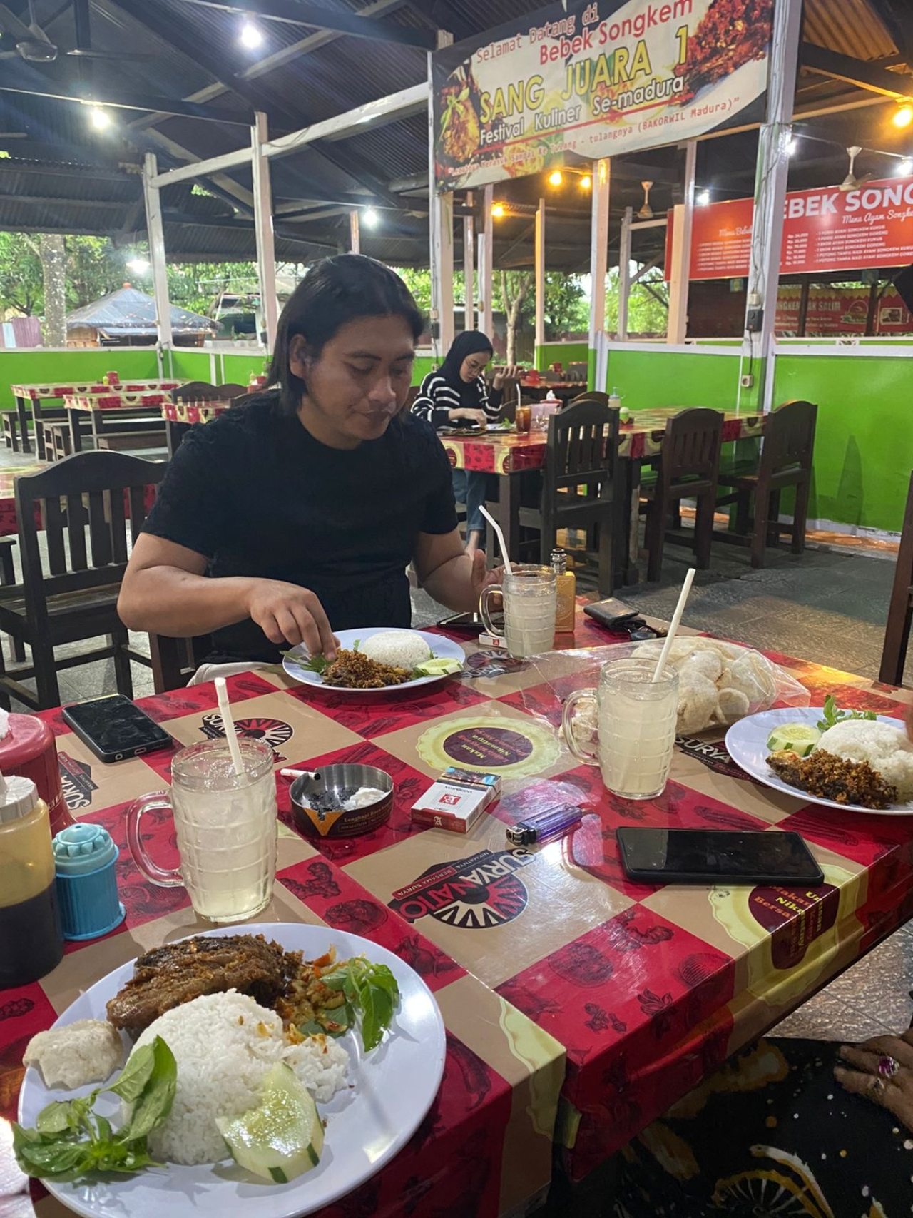 Bebek Songkem Pak Salim Bangkalan, Kuliner Primadona Madura Yang Wajib Dicoba!