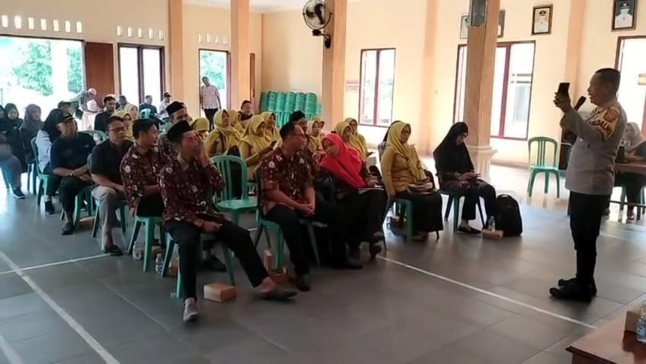 Polsek Pare Sosialisasikan Layanan Call Center 110, Warga Didorong Aktif Laporkan Gangguan Kamtibmas