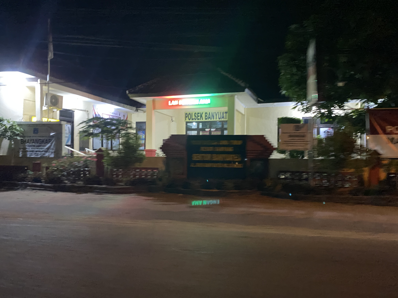 Tahanan Kabur dari Polsek Banyuates Sampang, Warga Turun Tangan Bantu Pencarian