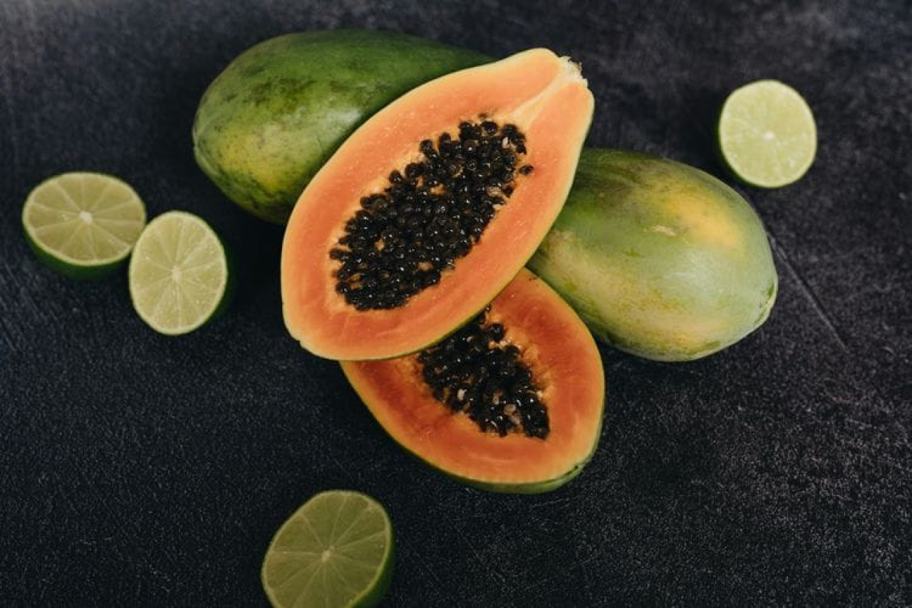 Pepaya dan Jeruk Nipis, Dua Buah Murah dengan Segudang Manfaat Kesehatan