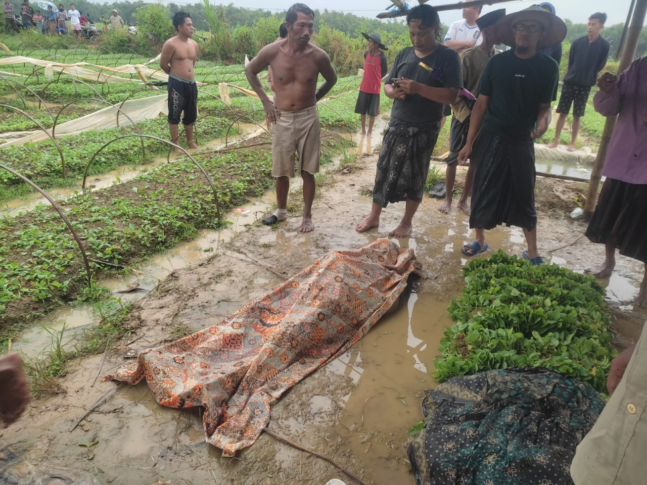 Breaking News : Pria di Torjun Sampang Tewas Disambar Petir Saat Hujan Deras