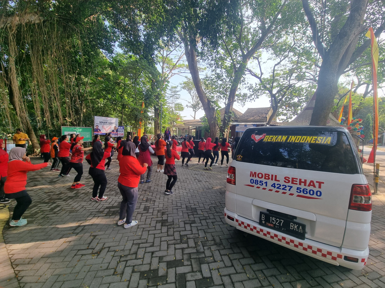 Ratusan Warga Kediri Antusias Ikuti Cek Kesehatan Gratis Bersama Rekan Indonesia Jatim