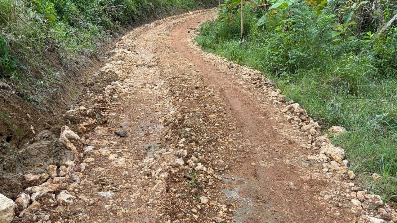 Proyek Jalan Makadam Tlagah Sampang Diduga Sarat Penyimpangan, Transparansi Nol