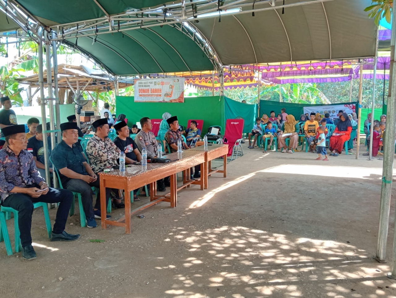 PSHT Ranting Banyuates Gelar Bakti Sosial, Ratusan Warga Antusias Berpartisipasi