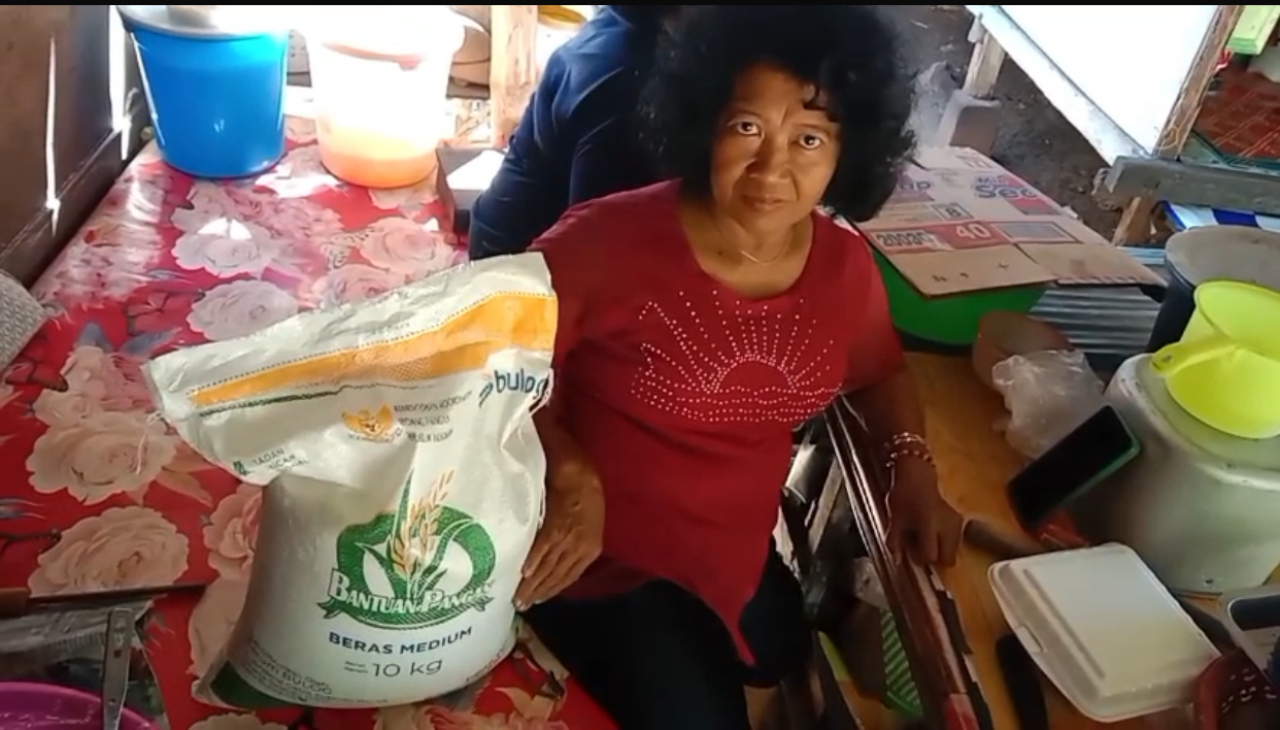Diduga Pemdes Nepa Sampang Selewengkan Bantuan Beras Bulog?