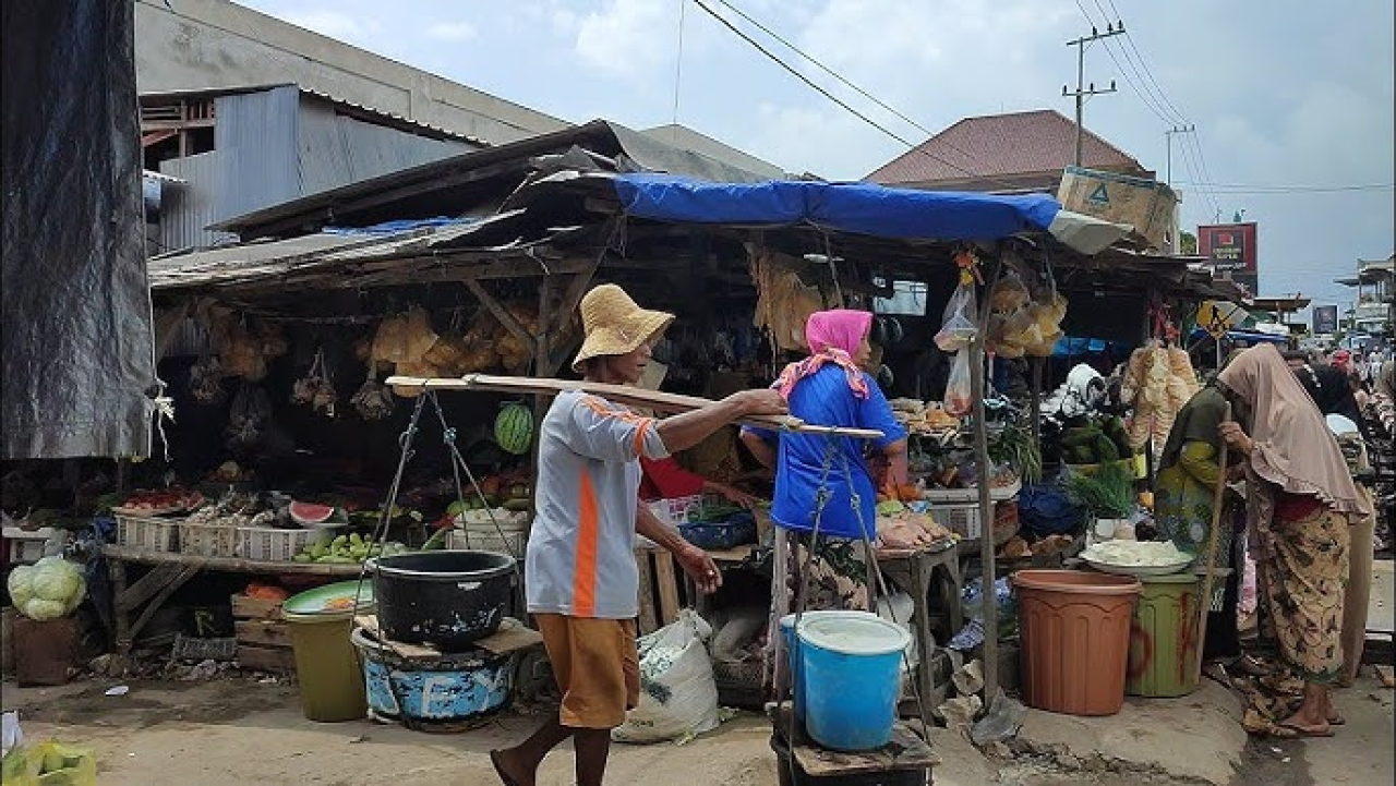 Keamanan Amburadul, Pencurian di Pasar Tamberu Sampang Meningkat: Pedagang Geram, Pemuda Meminta Diskopindag Bertindak