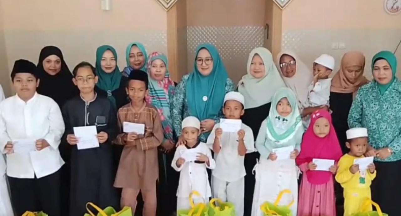 TP PKK dan Dinkes Bangkalan Santuni Anak Yatim dan Dhuafa, Tebar Kepedulian di Bulan Ramadan