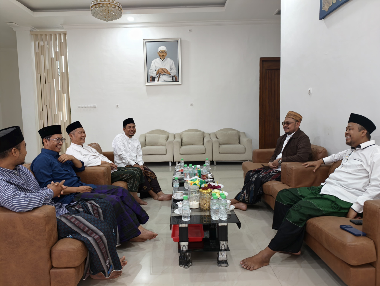 Kiai Fauzan dan Ketua PDM Sampang Bertemu, Kesalahpahaman Berakhir dengan Islah